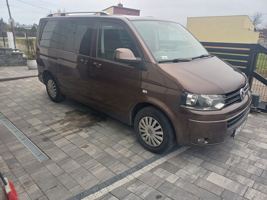 VW Caravale 2.0 140KM Manual 8 osobowy