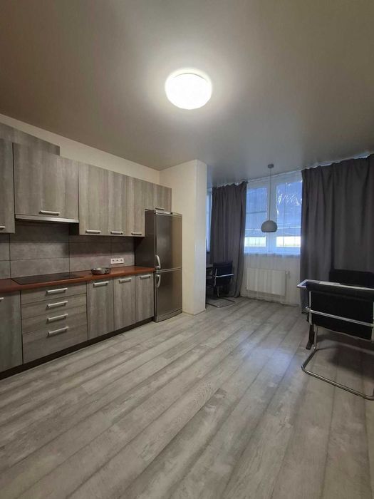 Современная 2х комнатная  в светлых тонах на Сахарова за 50 000