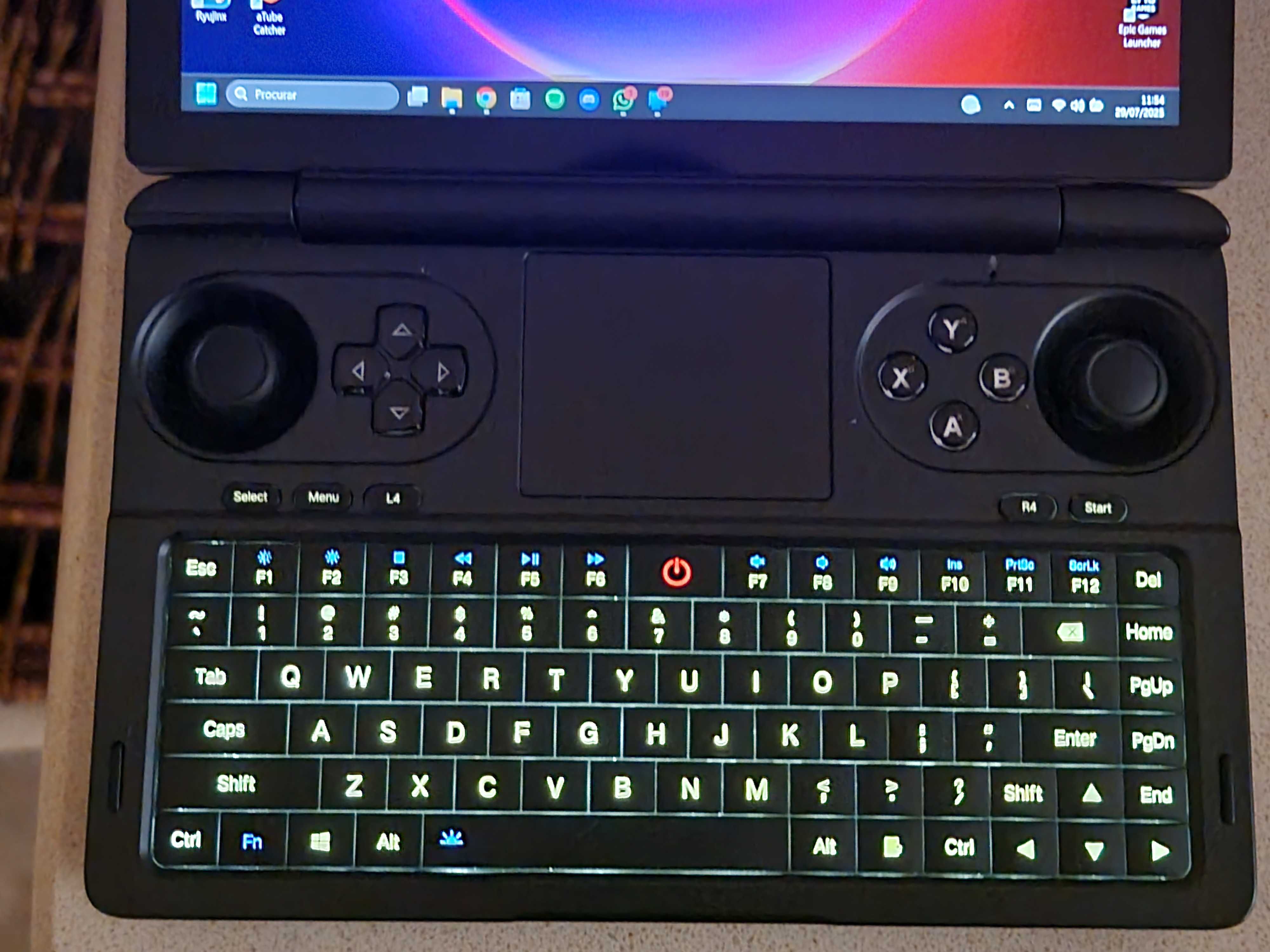 GPD Win Mini 2025 – Ryzen 9 HX 370 | 32GB RAM | 2TB SSD
