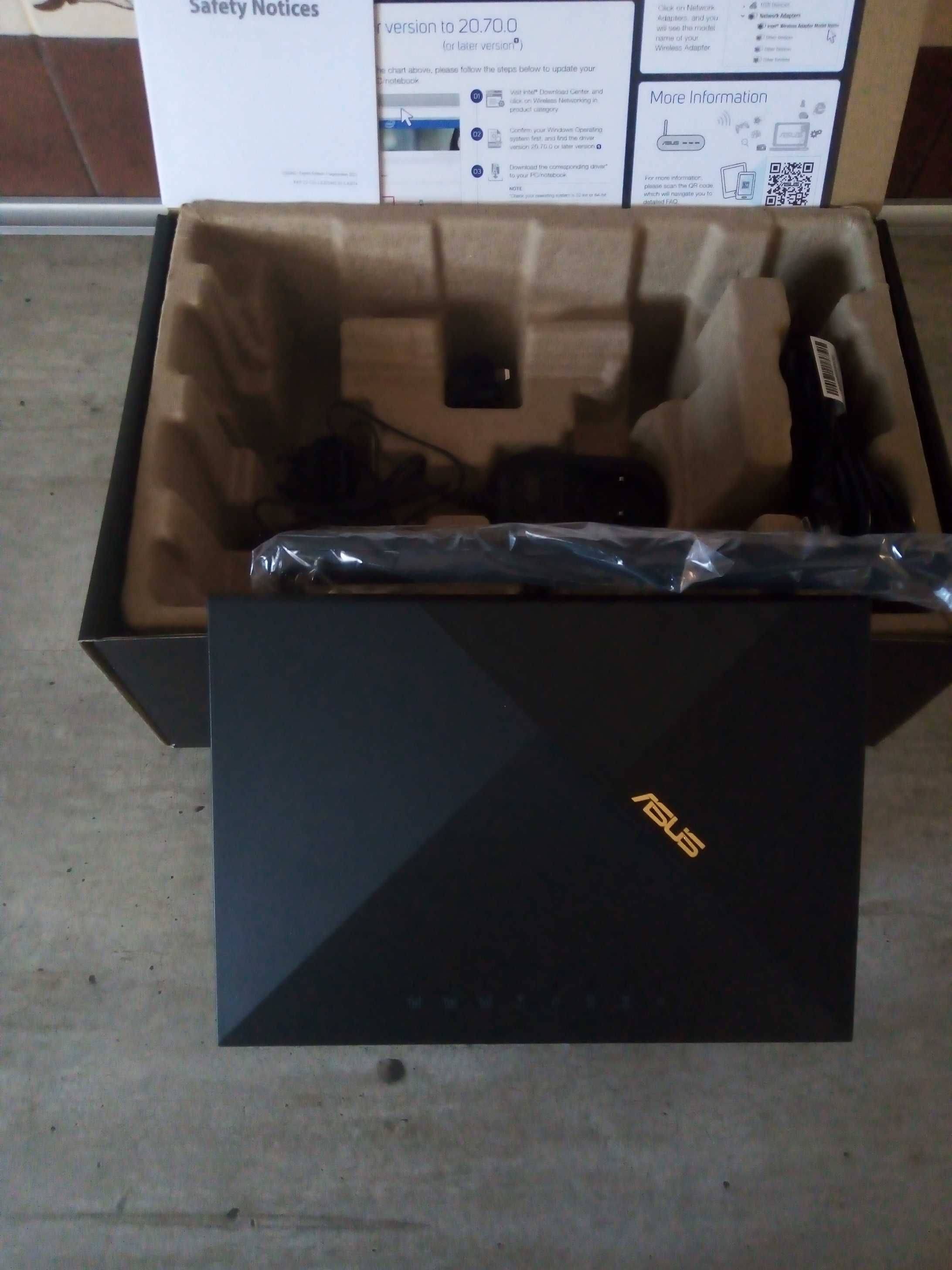 Router Asus 4G-AX56
