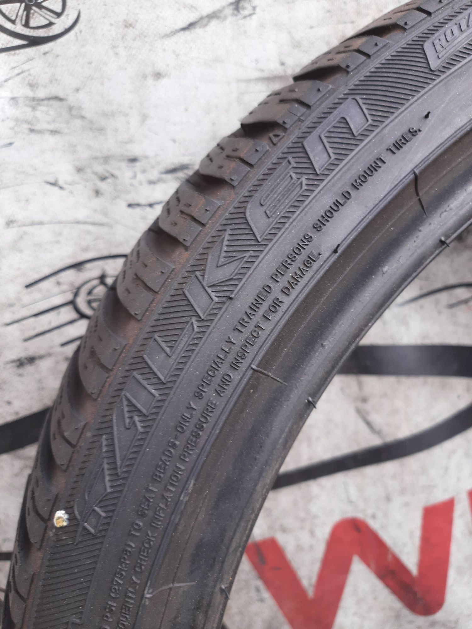2x 235/35r19 91W Falken Eurowinter HS01