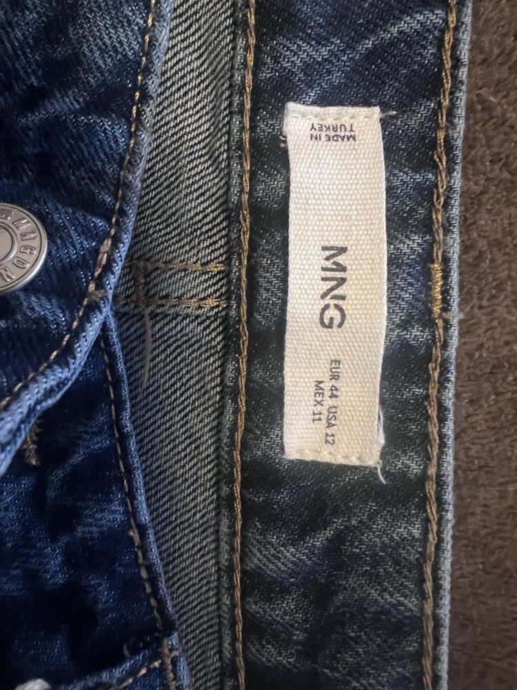 Жіночі джинси фірми Mango