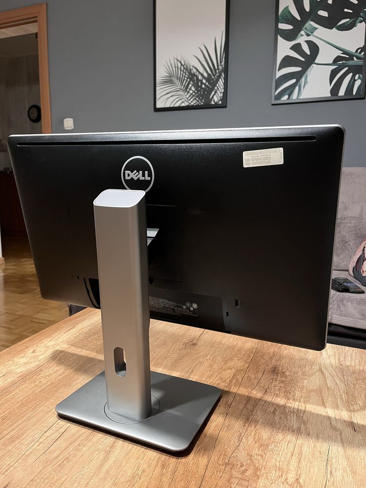 Monitor DELL 24 cale