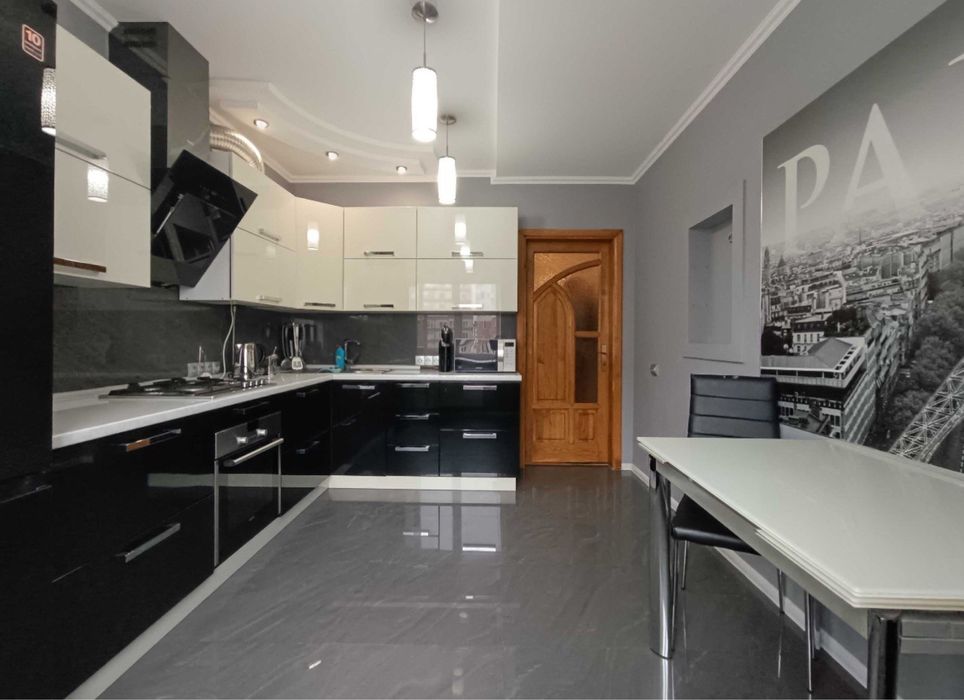 Продається сучасна   2 кімнатна квартира