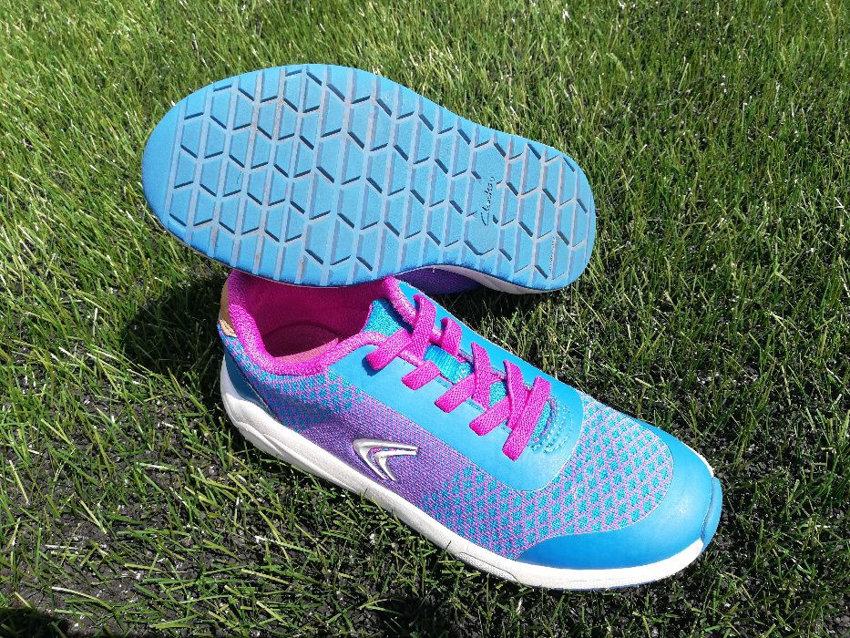 Clarks кросовки детские 32 размер