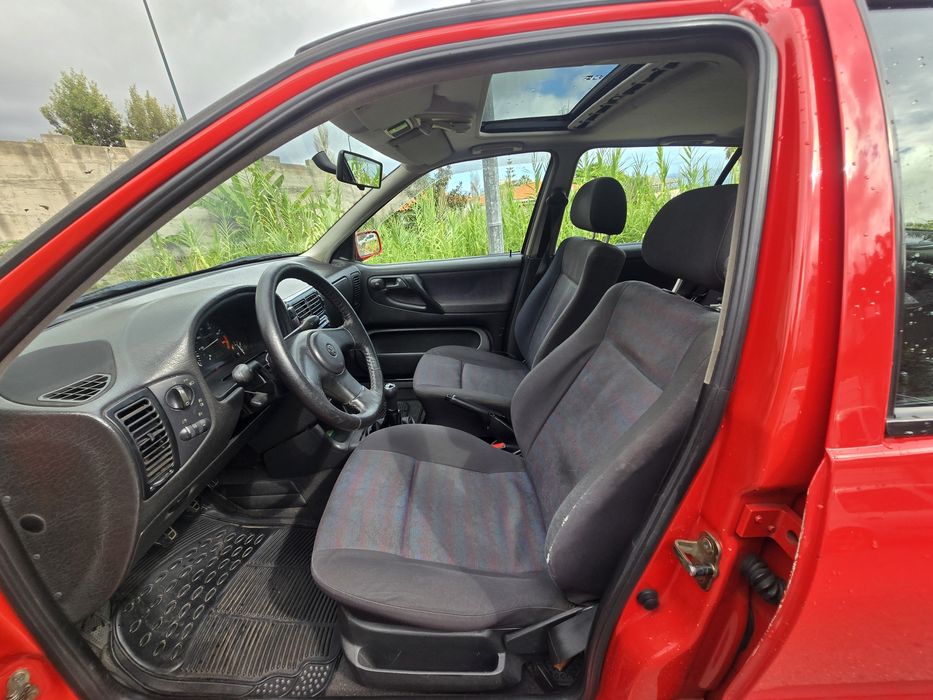 Volkswagen-Polo 1.4 Gasolina
