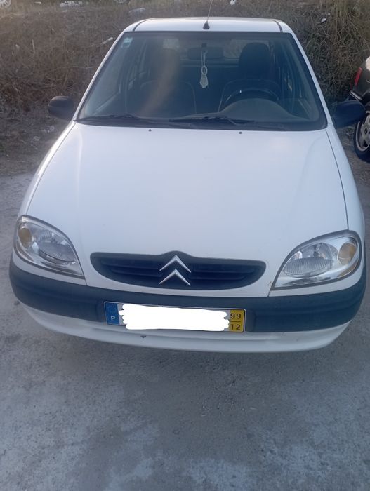 Saxo a gasolina em bom estado