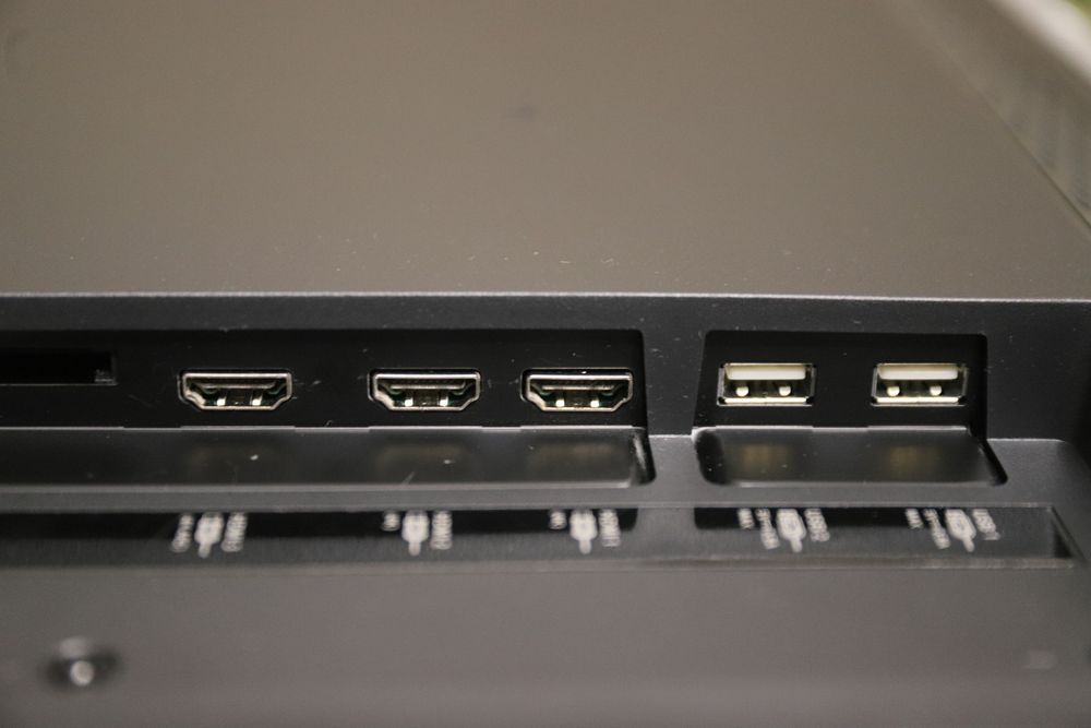 Thomson   40UZ7766  40  дюймов