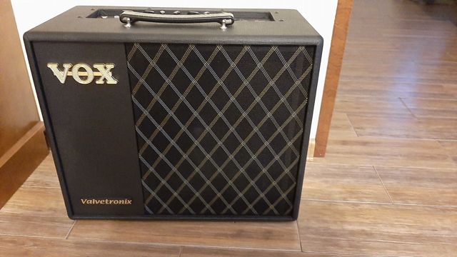 Wzmacniacz gitarowy combo Vox VT40X - wrzesień 2023