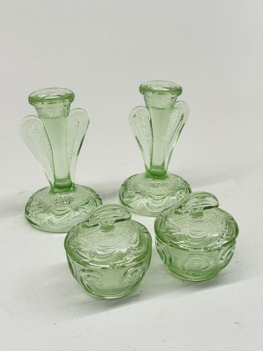 Zestaw zielonego szkła, Bagley