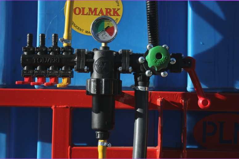 штанговий обприскувач оприскувач марцепласт бочка 800 л для трактора