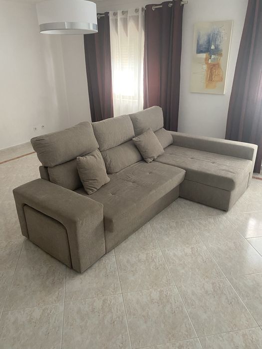 Sofá de 3 lugares com Chaise Long Reversível e Recosto Inclinável Bege
