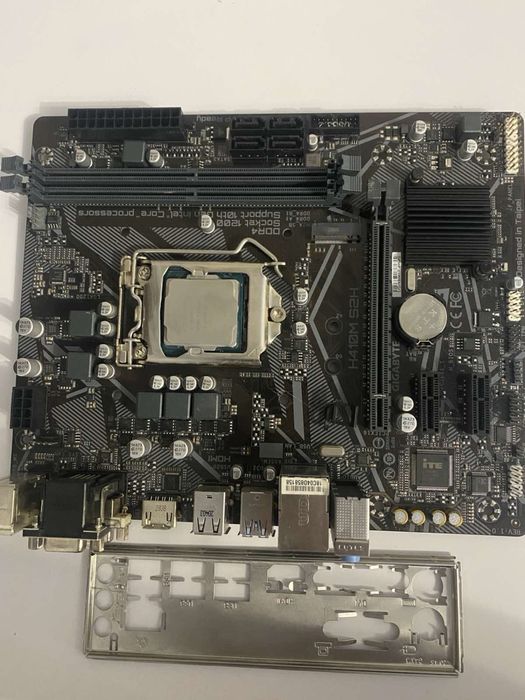 Комплект i3-10100F + плата Gigabyte H410M S2H, отличное состояние