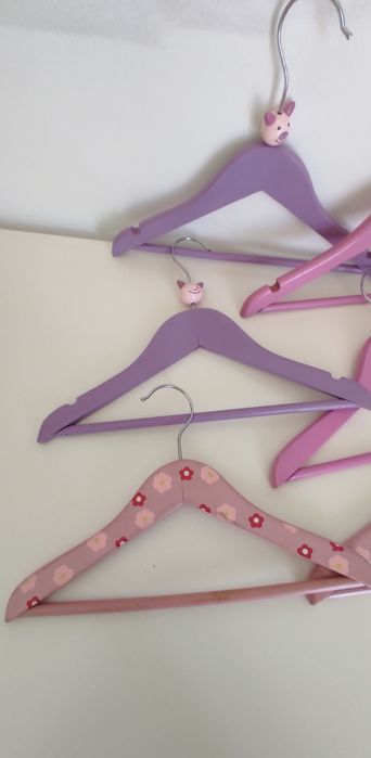 6 cabides tons rosa para criança