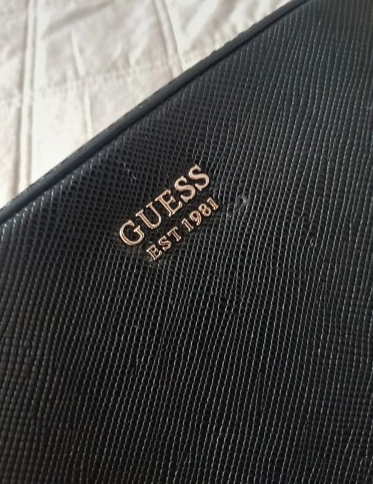 Torebka listonoszka guess