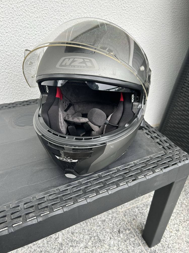 Capacete NZi como Novo