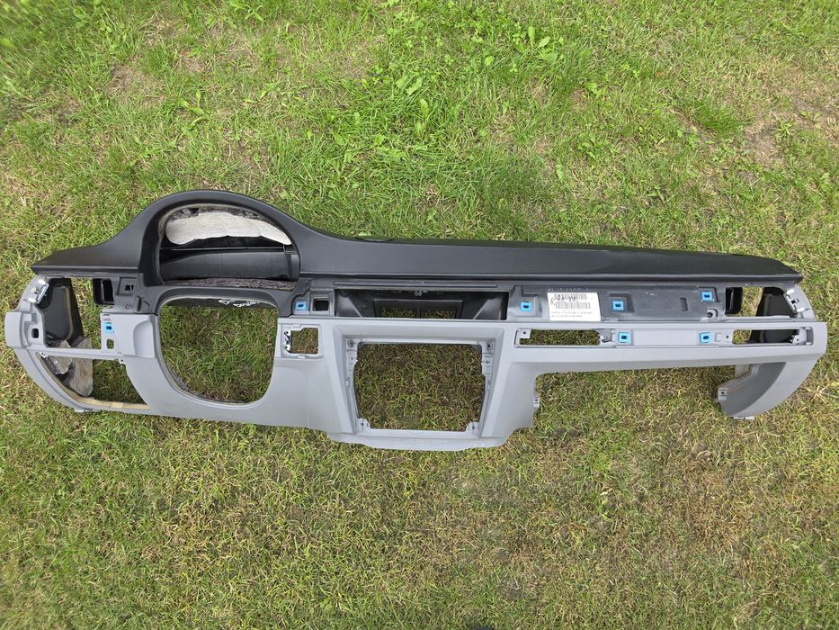 Deska rozdzielcza szara gray kokpit BMW e90 e91 poduszka airbag pasaże