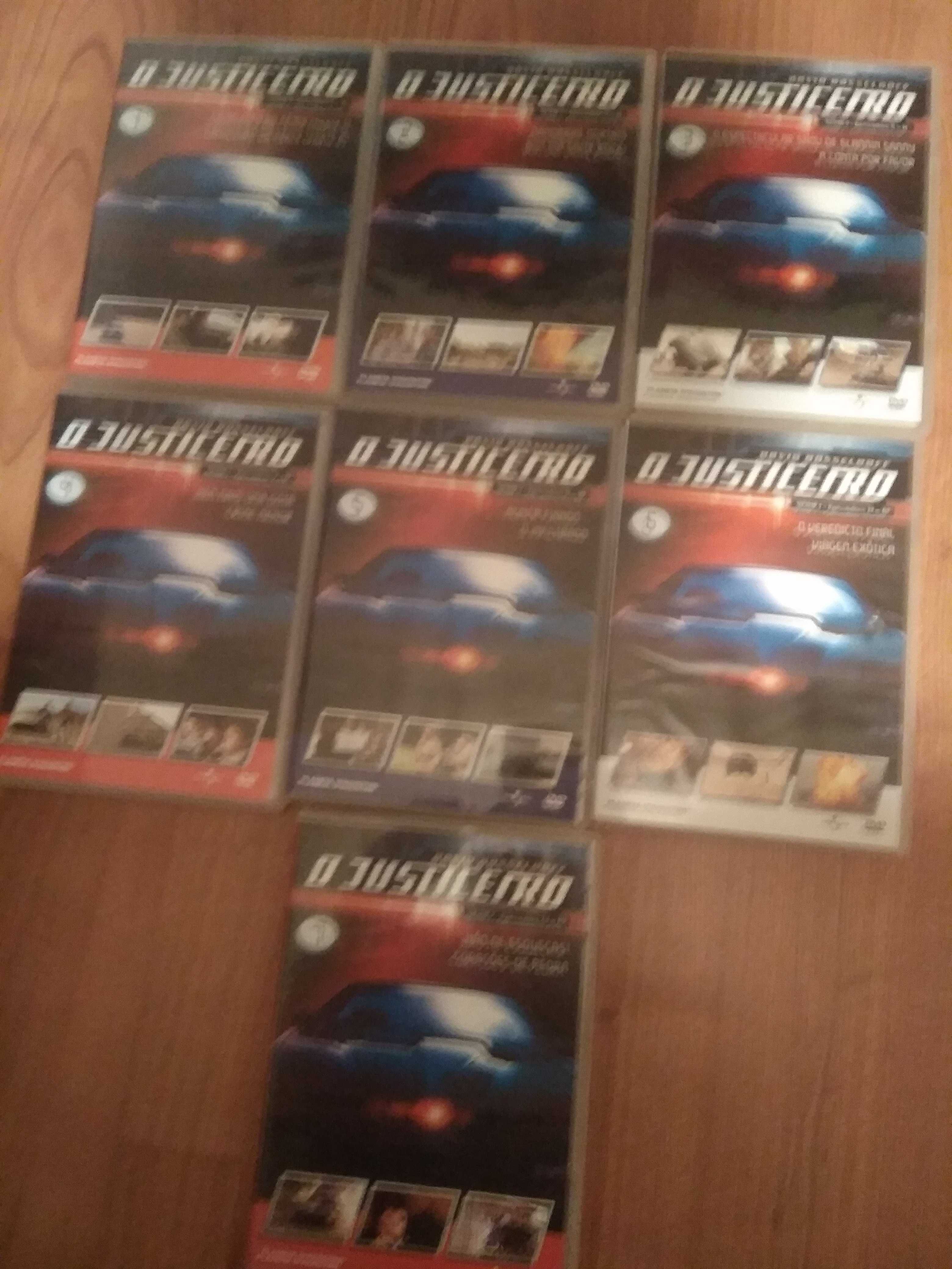 O justiceiro 7 DVDs em bom estado.