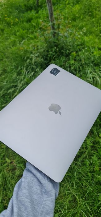 MacBook air M1 A2337 512ssd