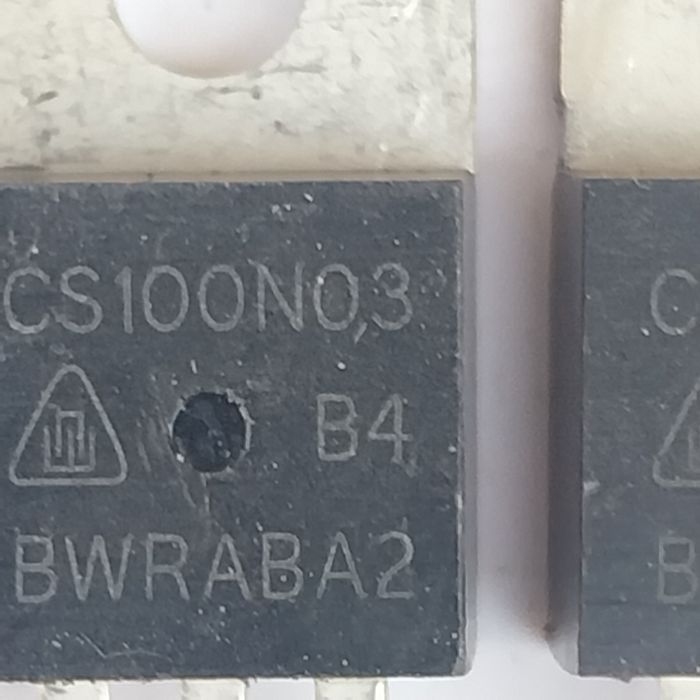 Transístor MOSFET CS100N03