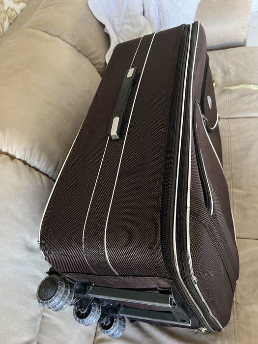 Чемодан коричневый валіза бу 1 шт