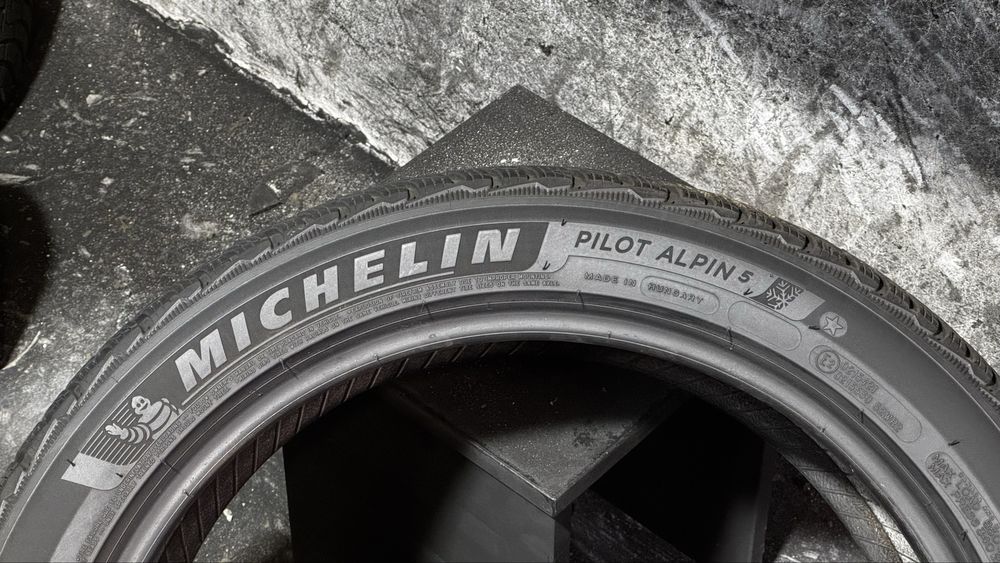 265/40 R19 Michelin Pilot Alpin5 | Зима | 4шт | 2024 | 102V XL | BMW |