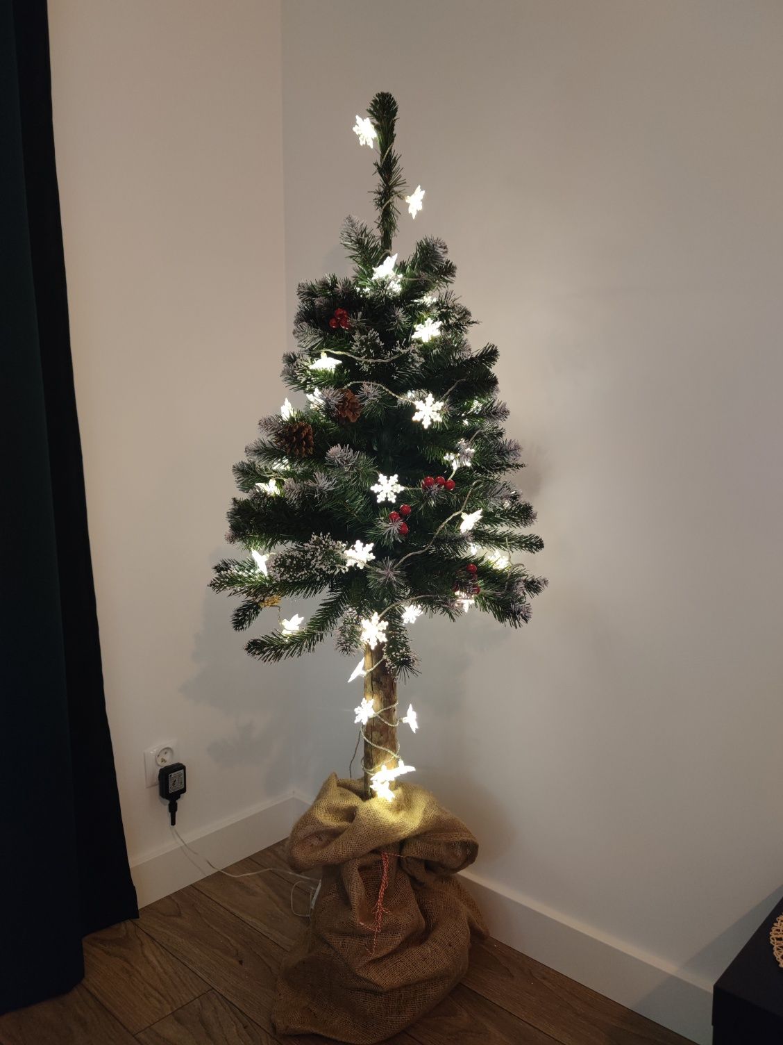 Sztuczna choinka na pniu jumi 150 cm