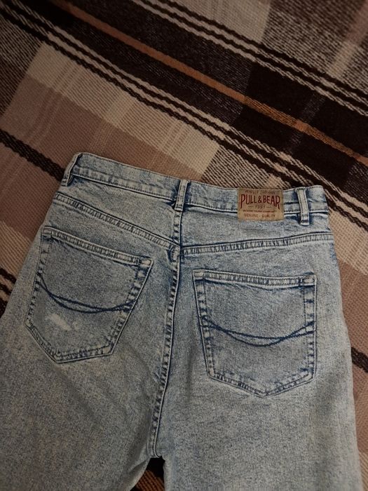 Блакитні джинси mom
