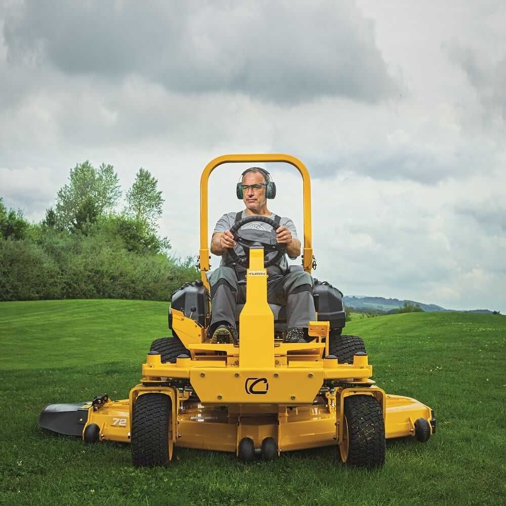 Traktor CUB CADET Z7 183 Zero Turn KAWASAKI 999cc 183cm PRO OD RĘKI