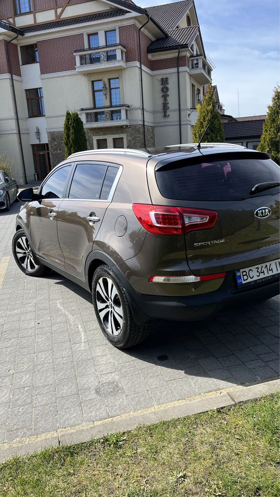 Kia sportage преміум комплектація