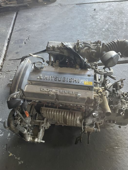 Мотор КОМПЛЄКТНИЙ Двигатель  Кпп  Mitsubishi Lanser Outlender 4G63 2.0