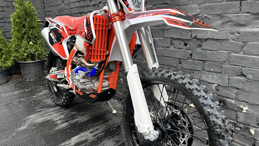 Мотоцикл GEON DAKAR GNX 300 NB K16 Carb 21/18 МКПП 6 (двиг. ZS174MN)