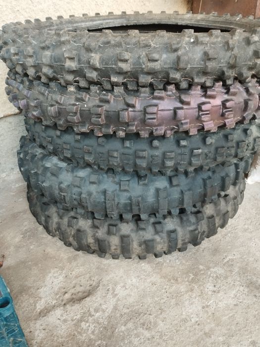 Шини ендуро б/в майже нові 95%