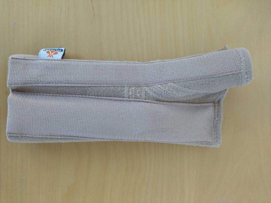 Ortótese de imobilização de pulso e polegar esquerda