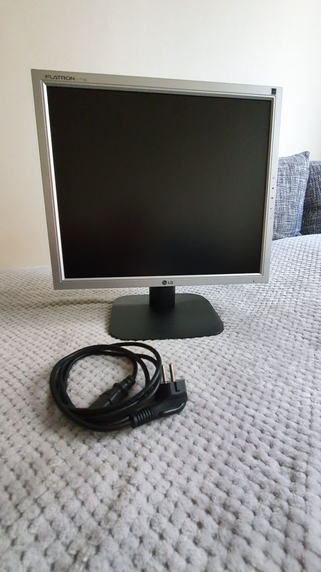 Monitor LG 17 cali