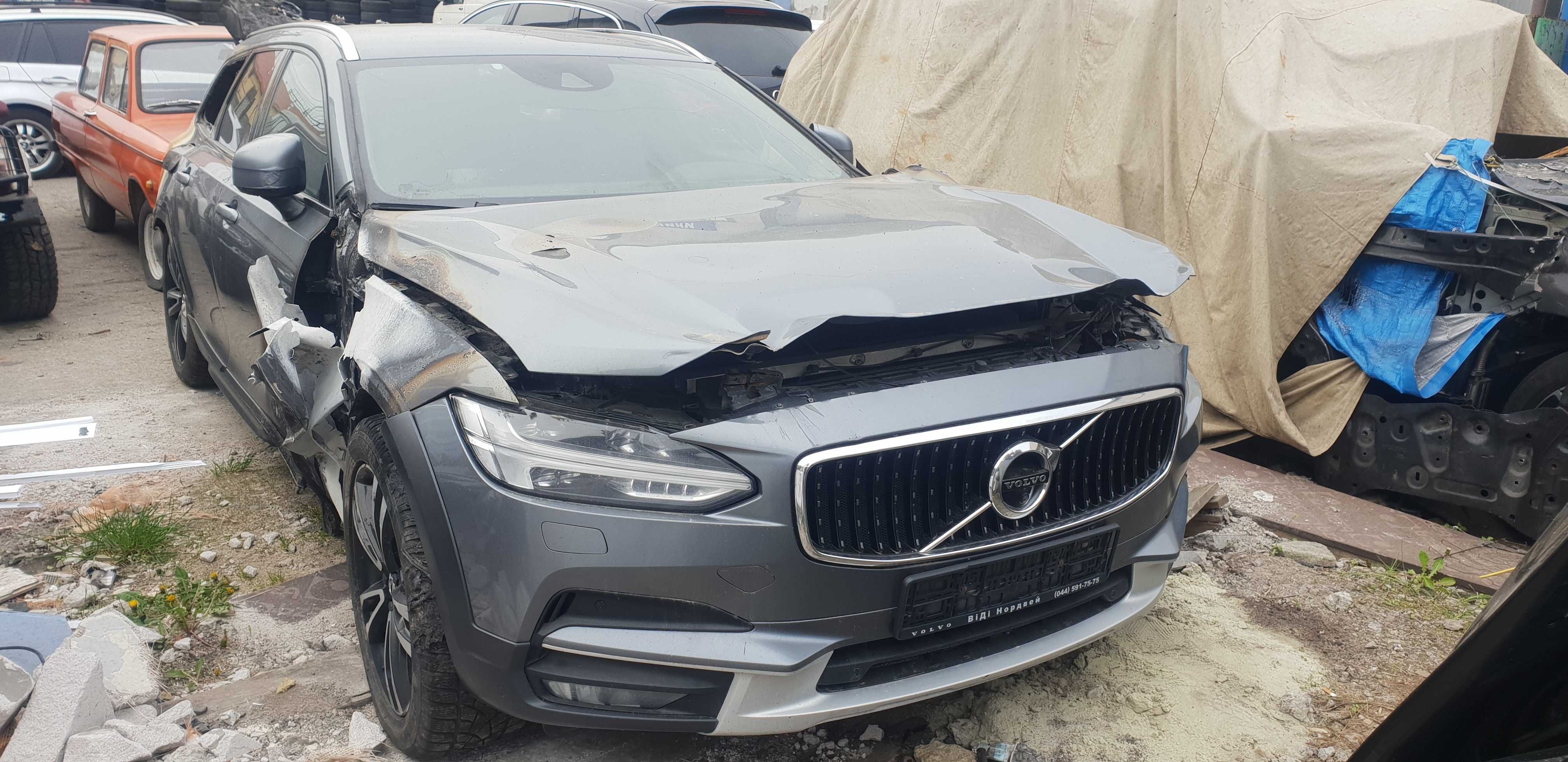 Volvo v90 cross country