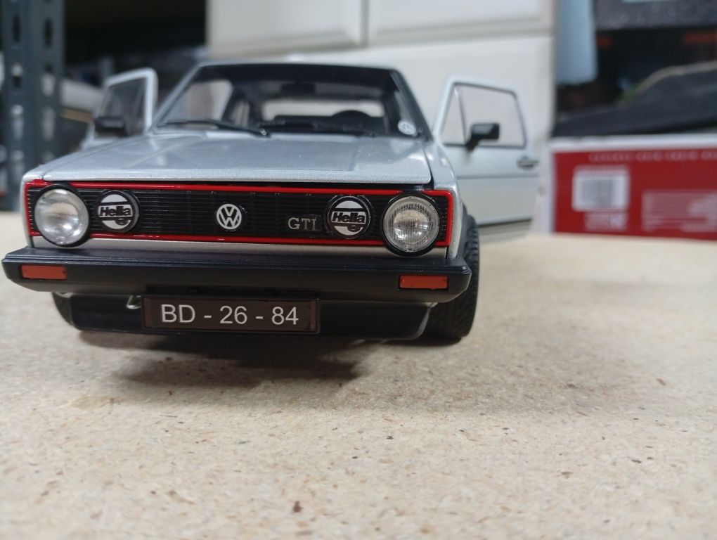 1/18 Volkswagen golf 1 GTI
