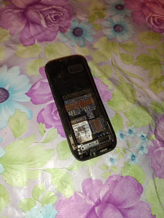 Продам Телефон..