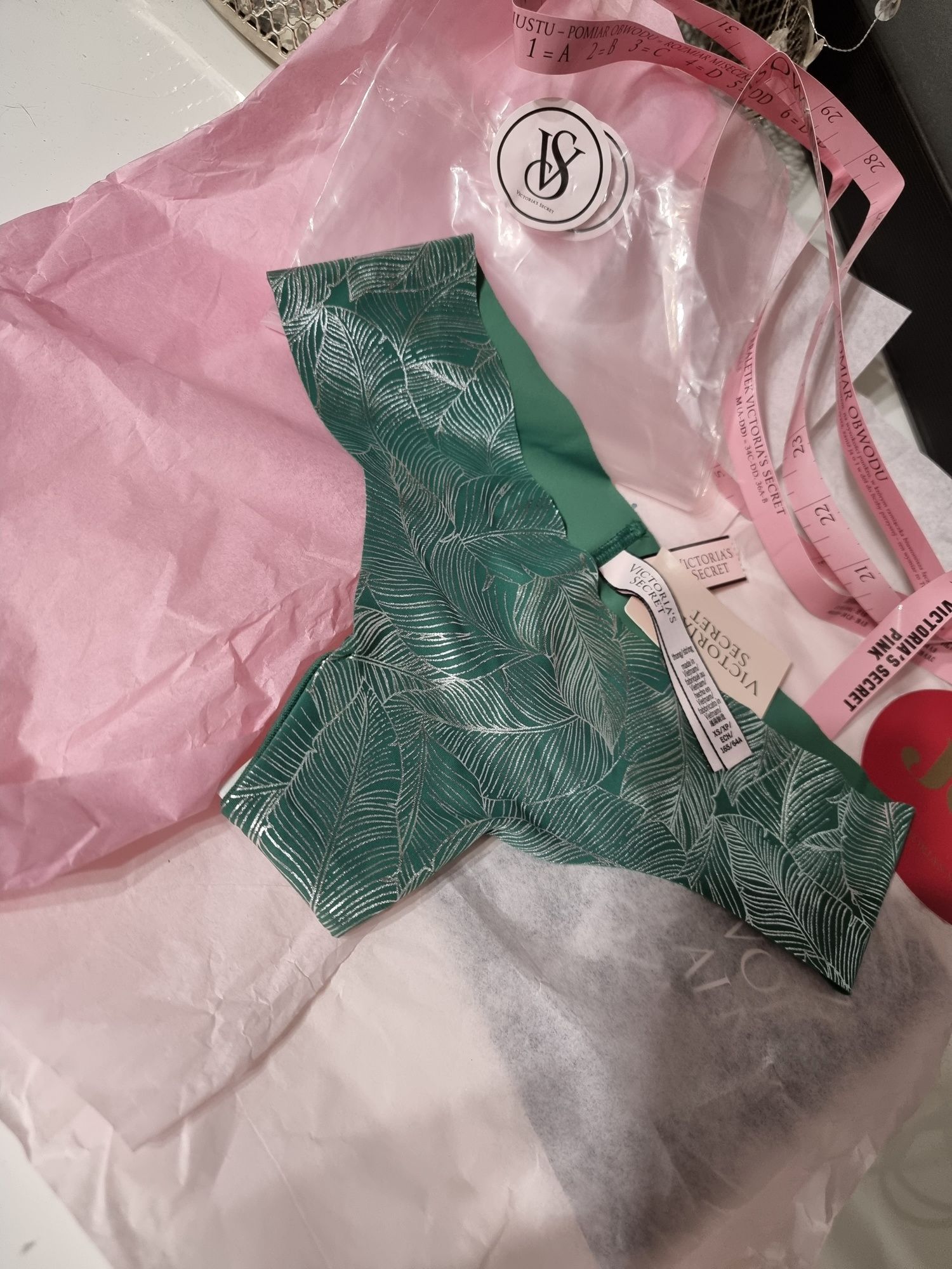 Stringi victoria secret oryginalne
