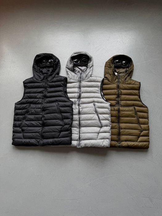Жилетка CP COMPANY із лінзами на капюшоні
