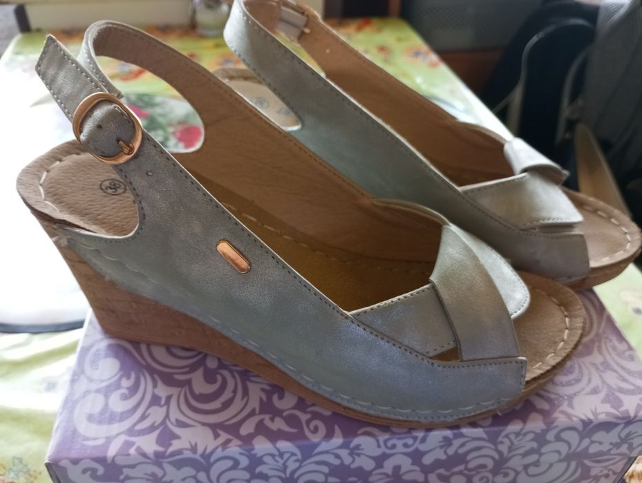 Sandały damskie -stan bardzo dobry