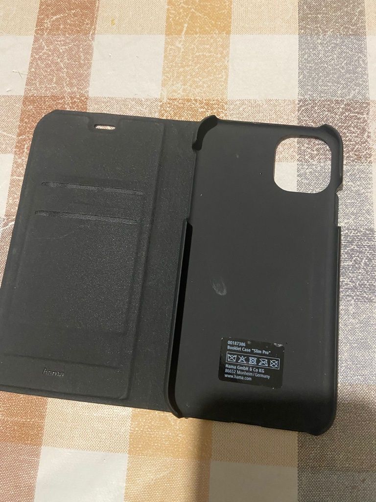Capa livro iphone 11 cor preto marca hama  ( Portes grátis)