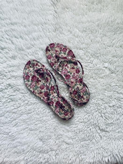 Тапочки/ шлепки/ вьетнамки