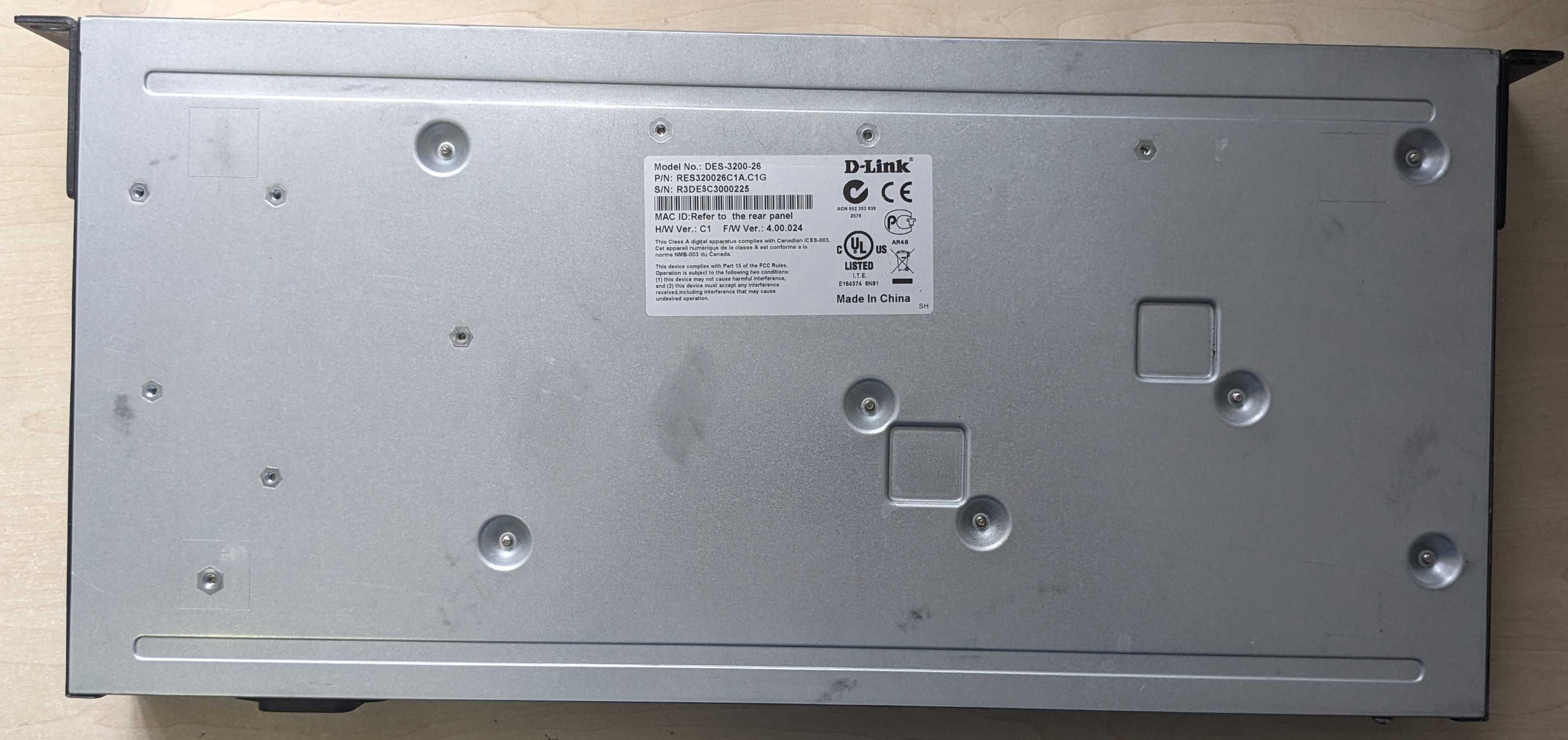 D-Link DES-3200-26 (Rev.C1) — Комутатор керований L2