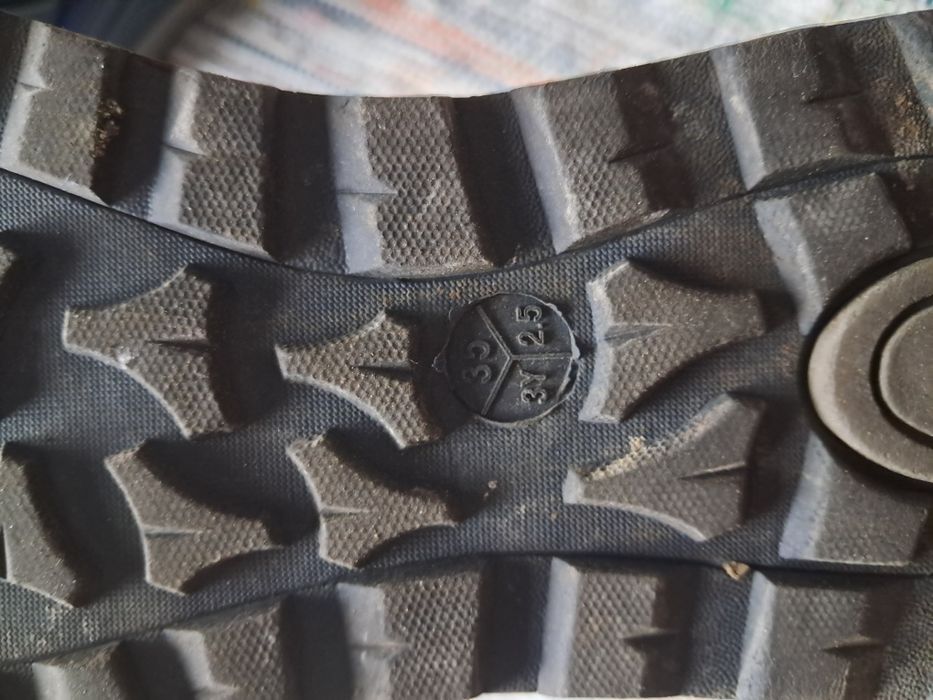 Buty zimowe kozaki chłopięce 35