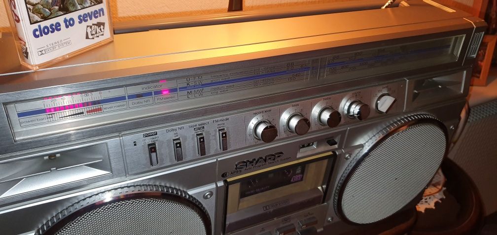 Radiomagnetofon SHARP - IDEAlny Booomboxxx