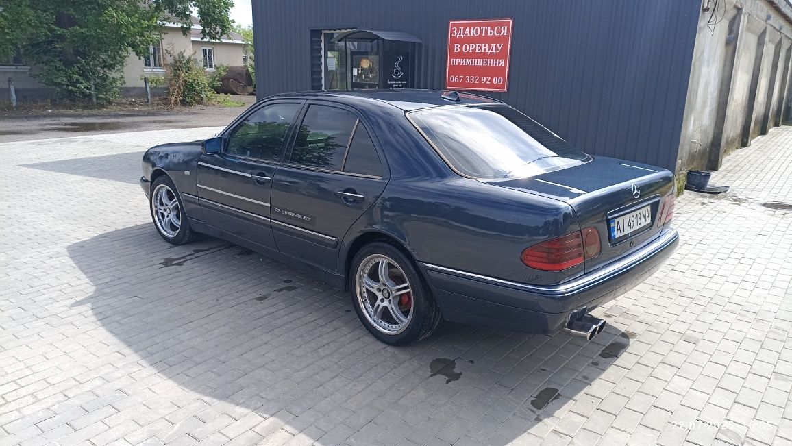 Продам Мерседес Е210.2.5 турбо дізель(цікавить обмін).