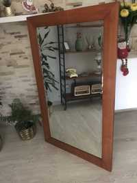 Grande espelho com moldura em madeira macica