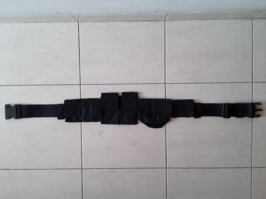 Cinto táctico com 4 bolsas, estilo militar