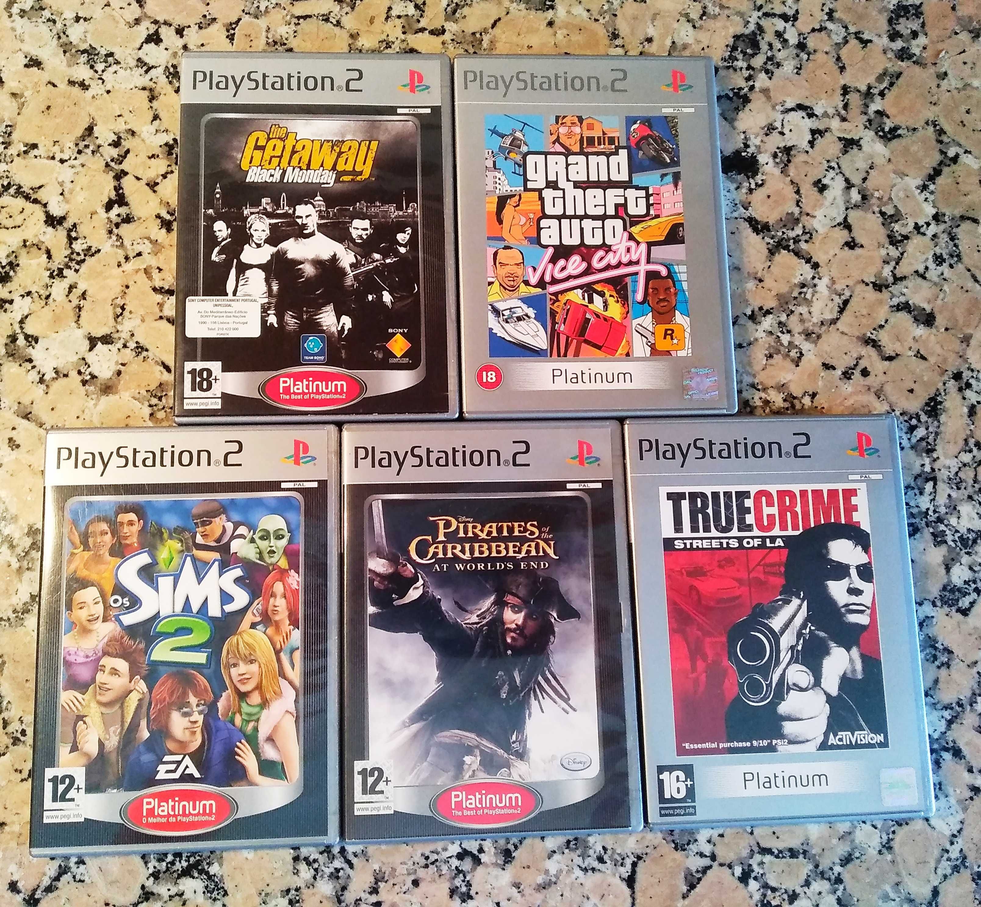 Jogos PS 2 e PC.